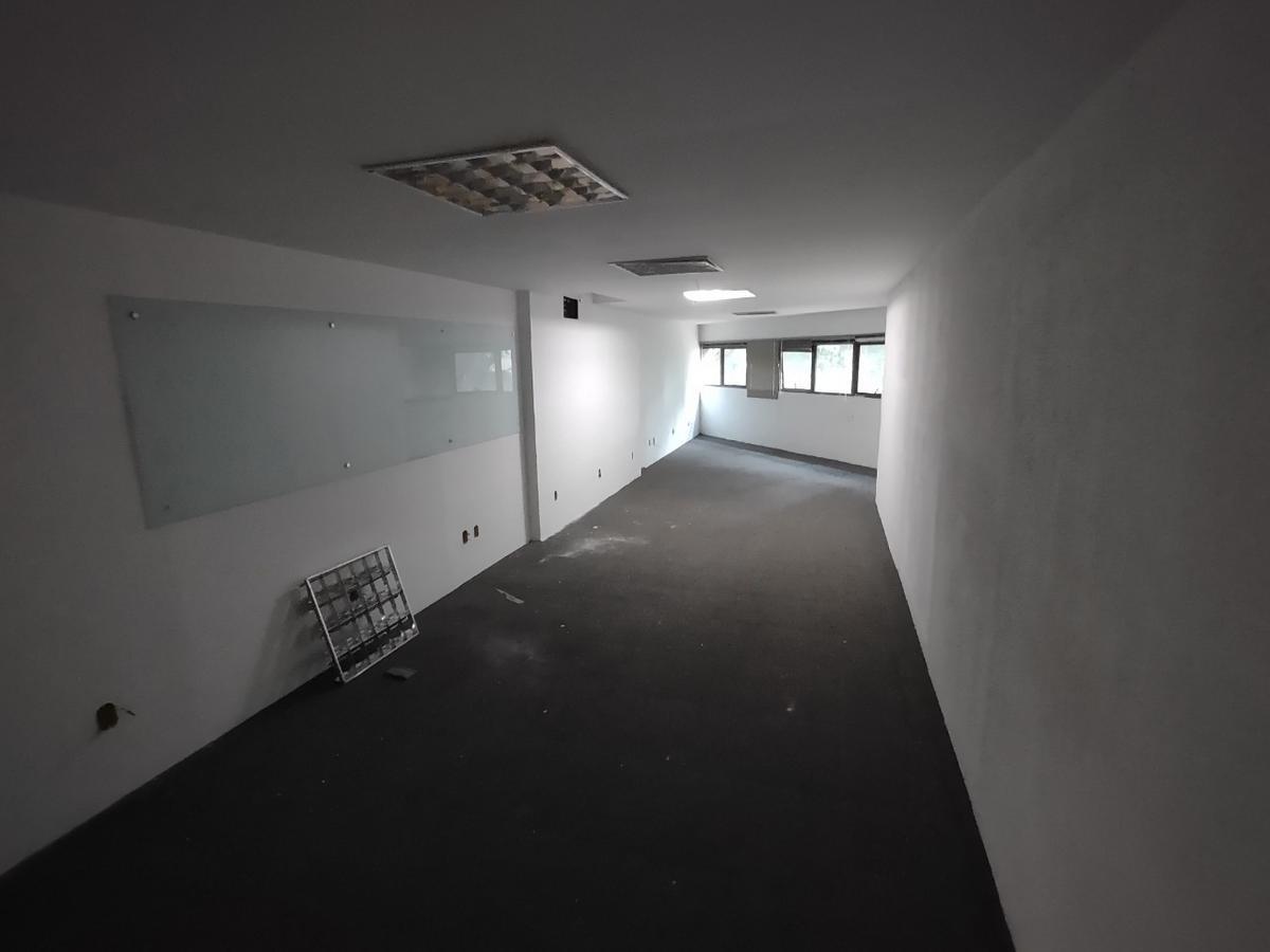 Sala, Santa Efigênia, 0 Quarto, 6 Vagas