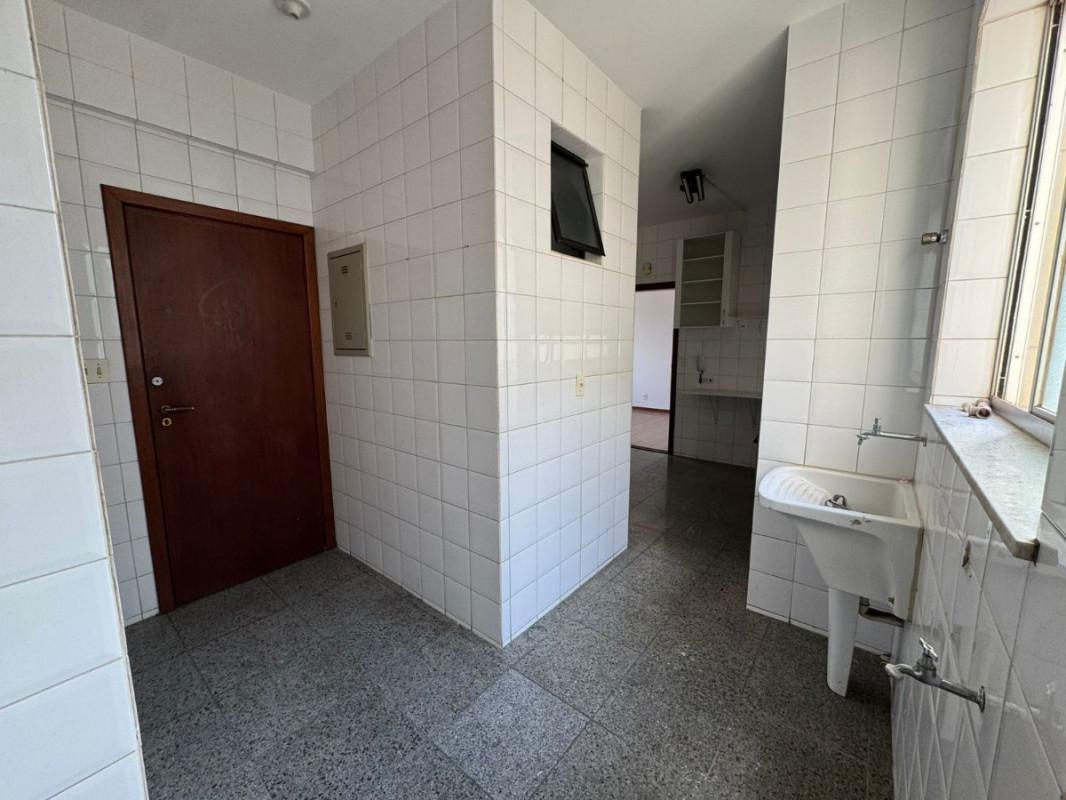 Apartamento, Serra, 4 Quartos, 2 Vagas, 1 Suíte