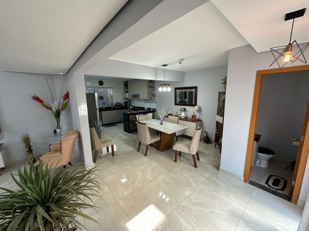 Casa, Masterville, 3 Quartos, 3 Vagas, 1 Suíte