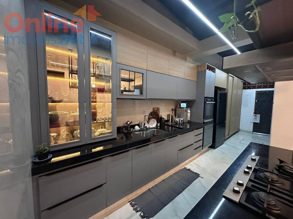 Apartamento, Funcionários, 4 Quartos, 0 Vaga, 1 Suíte