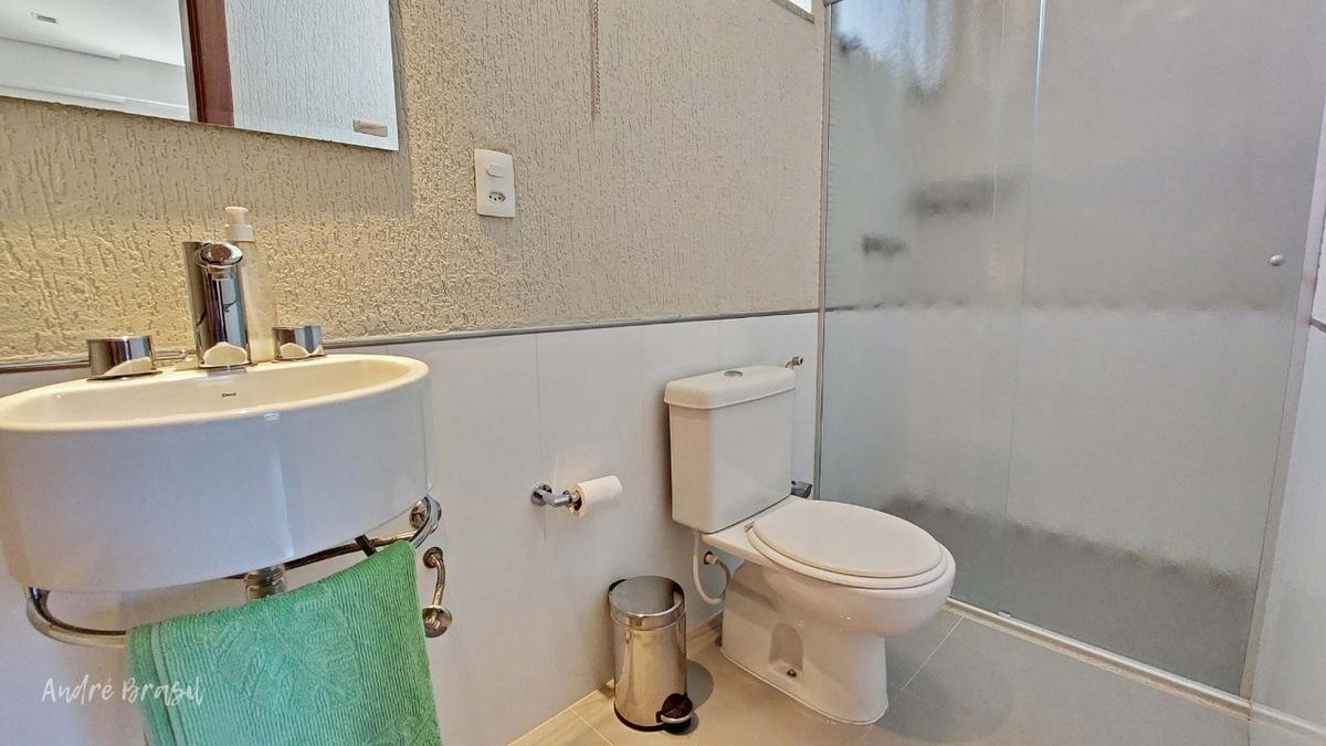 Casa, Comiteco, 4 Quartos, 3 Vagas, 4 Suítes