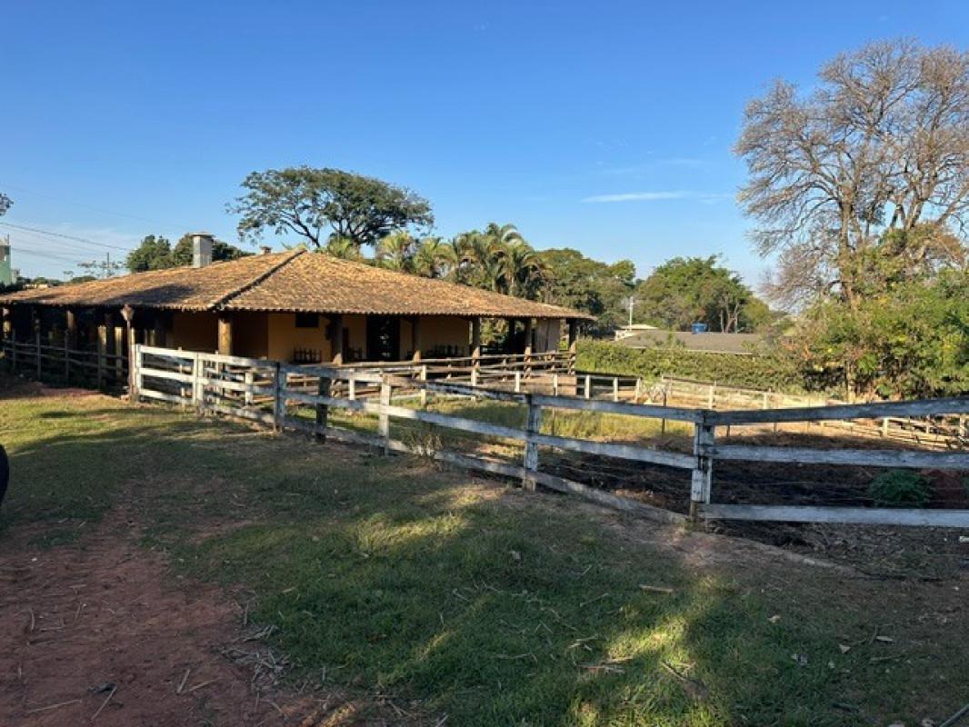 Casa Comercial, Quintas Coloniais, 0 Quarto, 0 Vaga