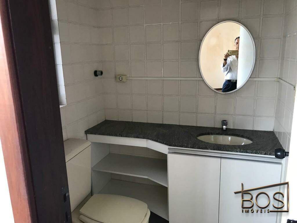 Sala, Santa Efigênia, 0 Quarto, 0 Vaga, 2 Suítes