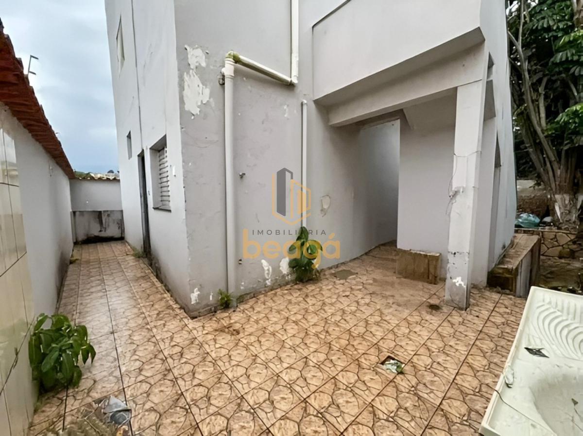 Casa, Planalto, 4 Quartos, 10 Vagas, 1 Suíte