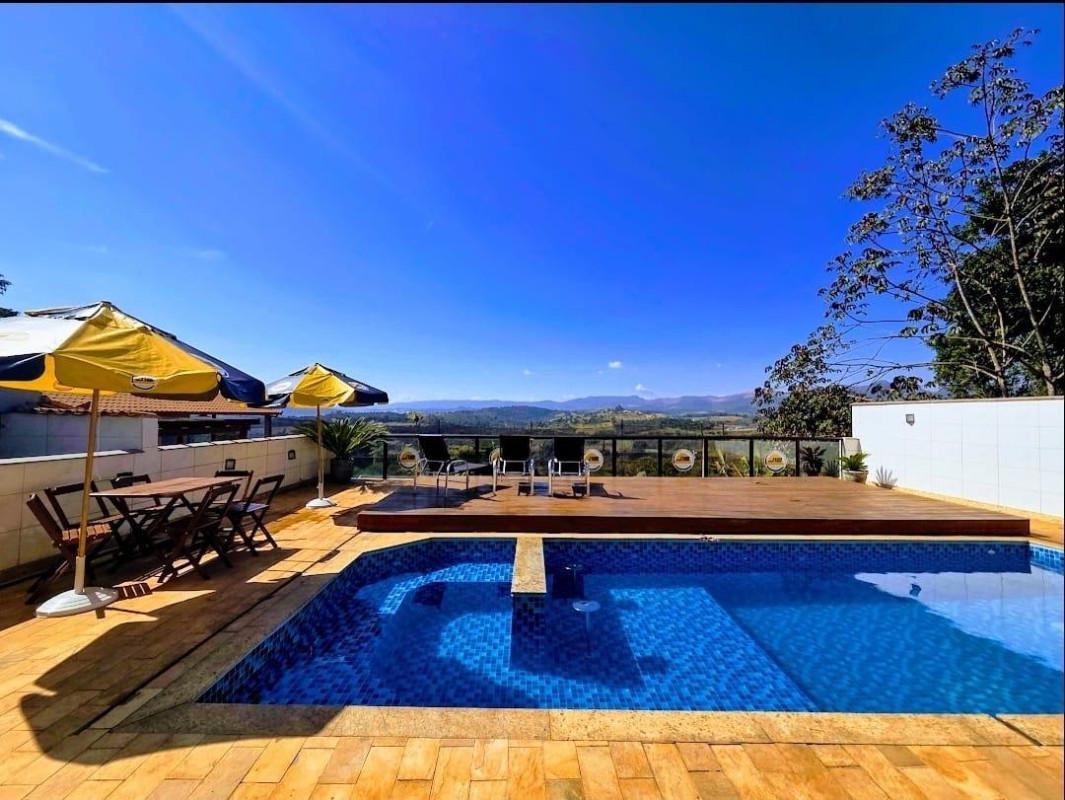 Fazenda, Bandeirinhas, 2 Quartos, 6 Vagas, 1 Suíte