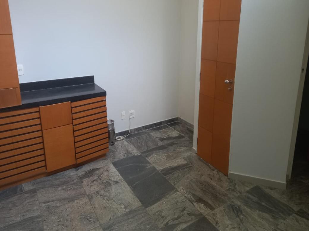 Sala, São Pedro