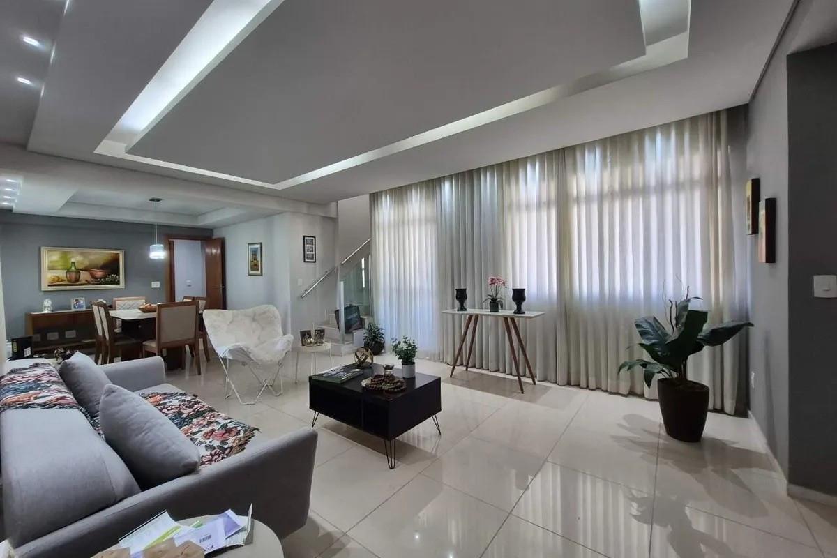 Cobertura, Cruzeiro, 4 Quartos, 4 Vagas, 2 Suítes