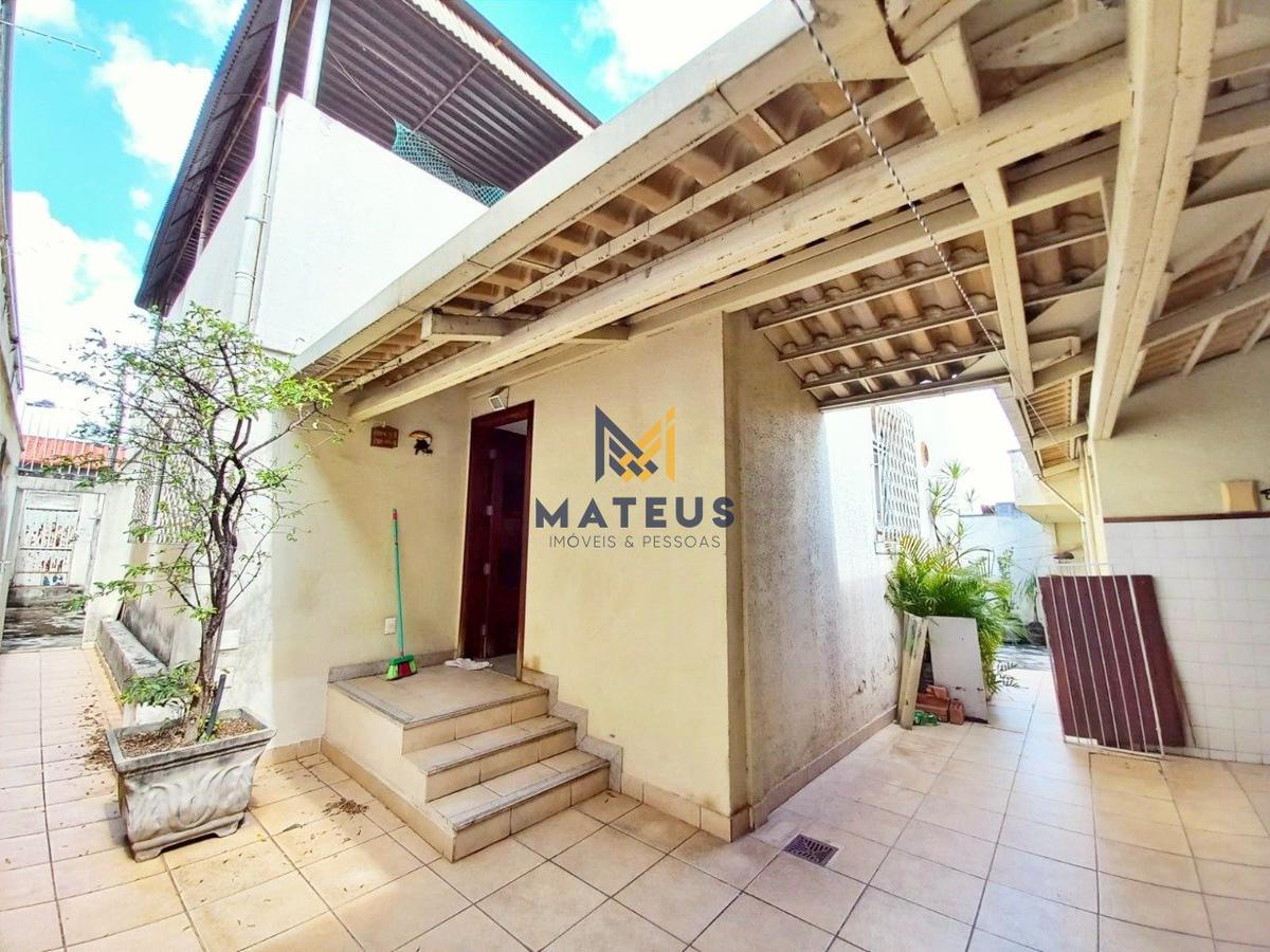 Casa, Carlos Prates, 6 Quartos, 2 Vagas, 2 Suítes