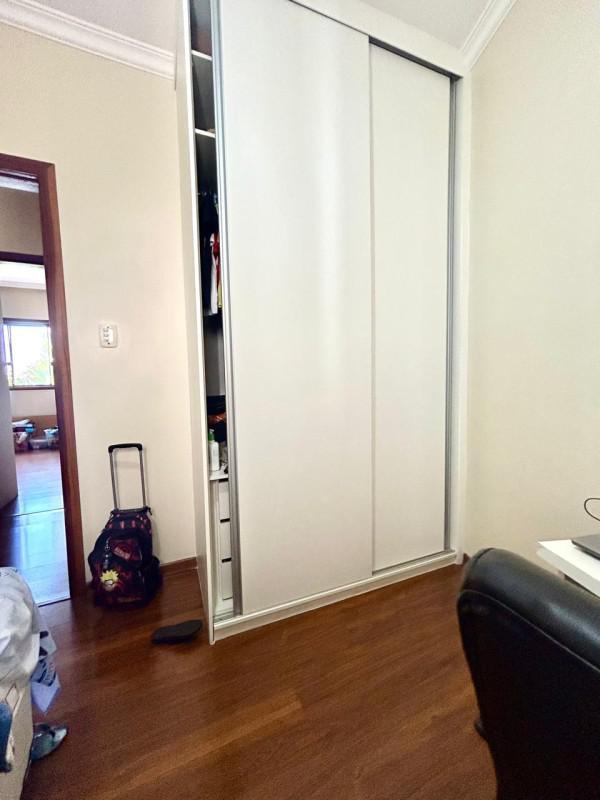 Casa, Paquetá, 4 Quartos, 3 Vagas, 1 Suíte