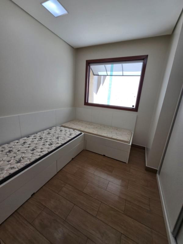 Casa, Serrano, 3 Quartos, 4 Vagas, 1 Suíte