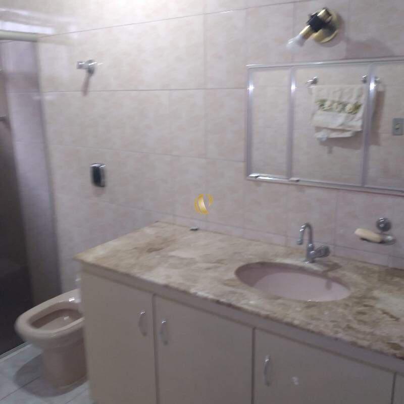 Casa, Centro, 3 Quartos, 3 Vagas, 2 Suítes