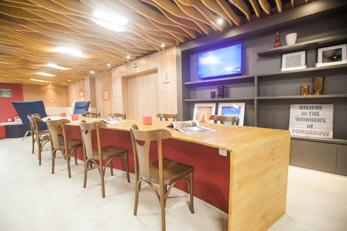 Apartamento, Funcionários, 2 Quartos, 2 Vagas