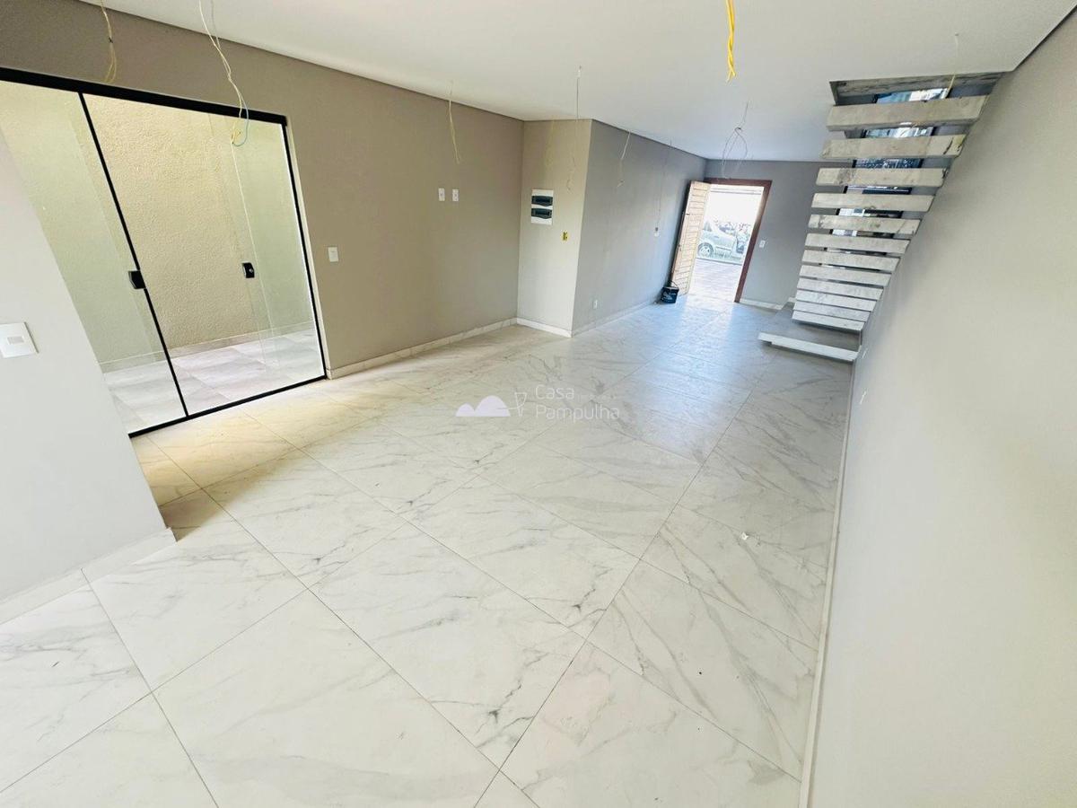 Casa, Planalto, 3 Quartos, 4 Vagas, 3 Suítes