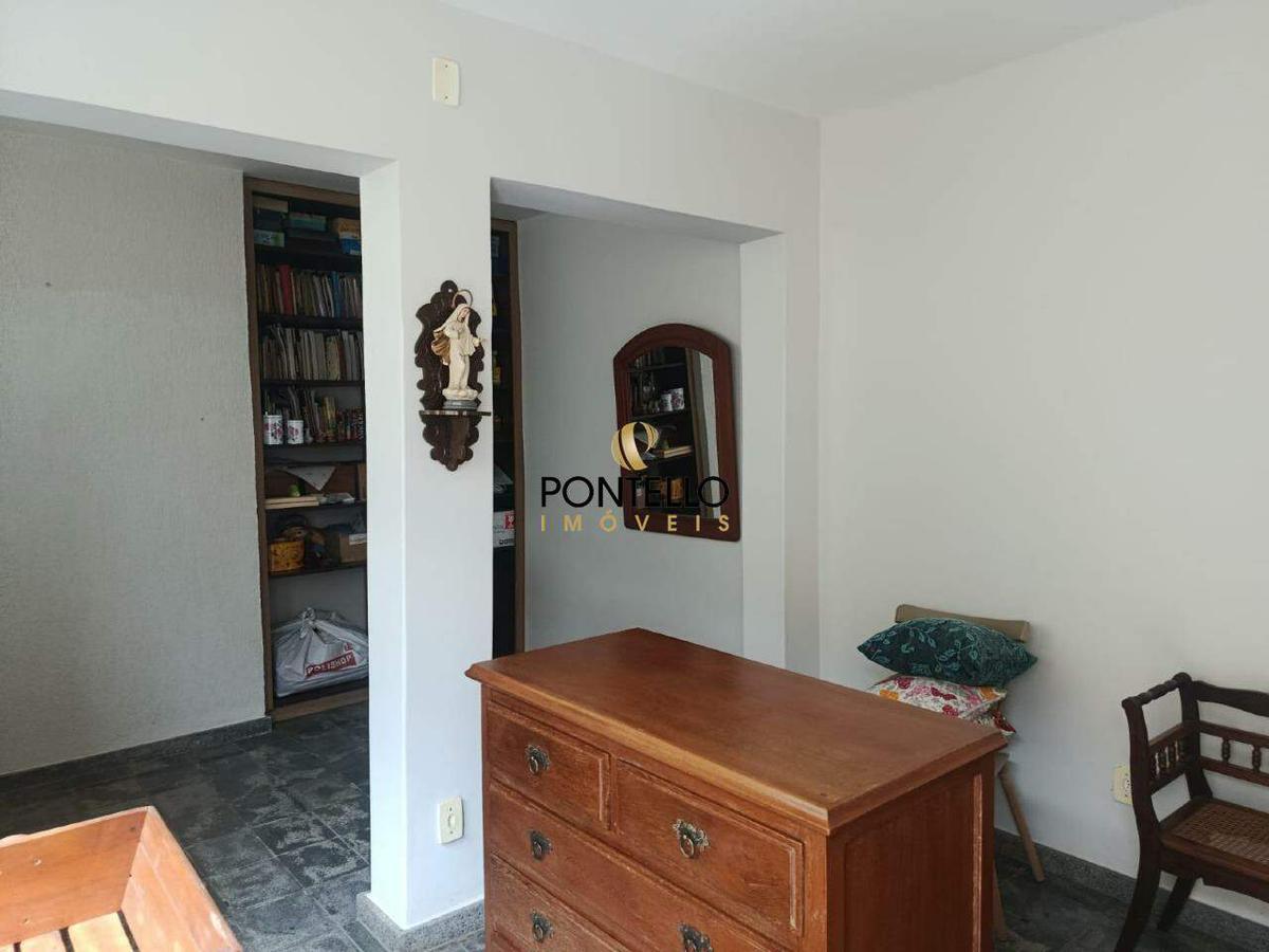 Casa, São Pedro, 5 Quartos, 4 Vagas, 2 Suítes