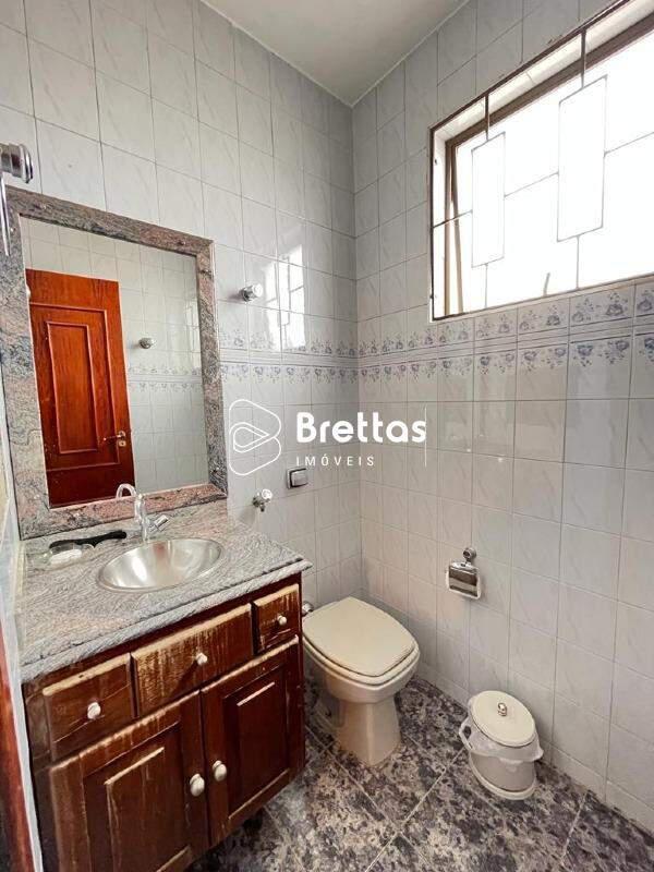 Casa, Centro, 5 Quartos, 2 Vagas, 4 Suítes