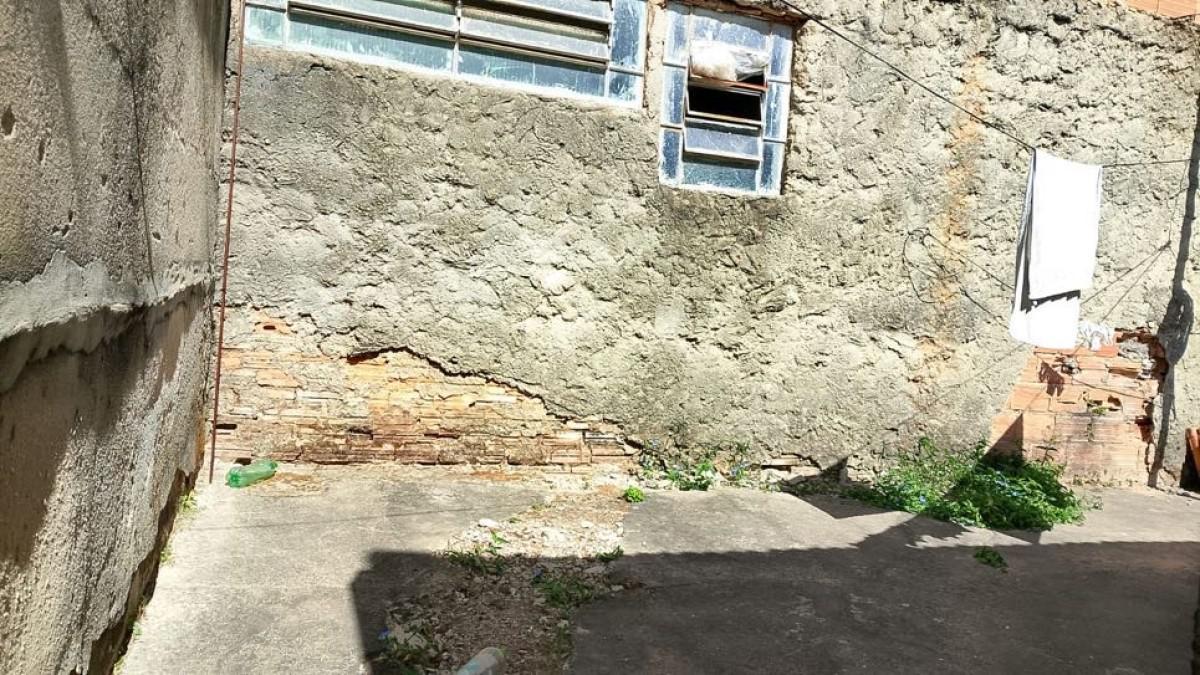 Lote, Vila Bom Retiro, 2 Quartos, 0 Vaga