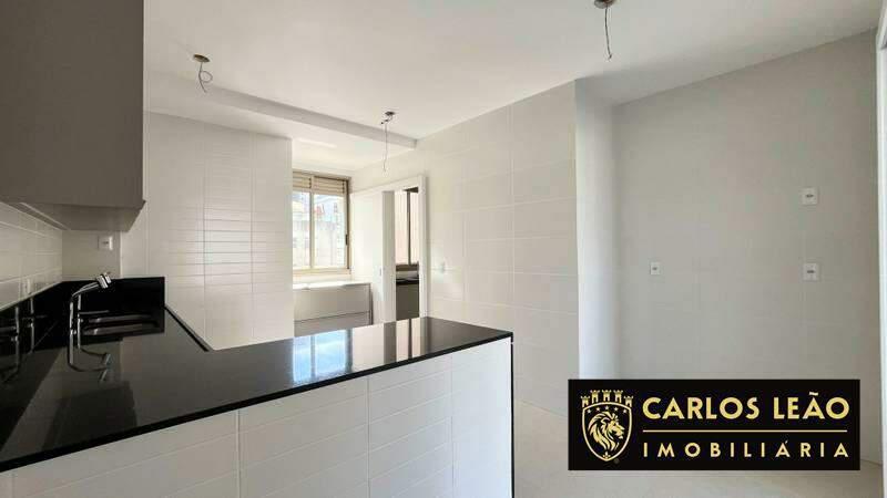 Apartamento, Cruzeiro, 4 Quartos, 3 Vagas, 2 Suítes