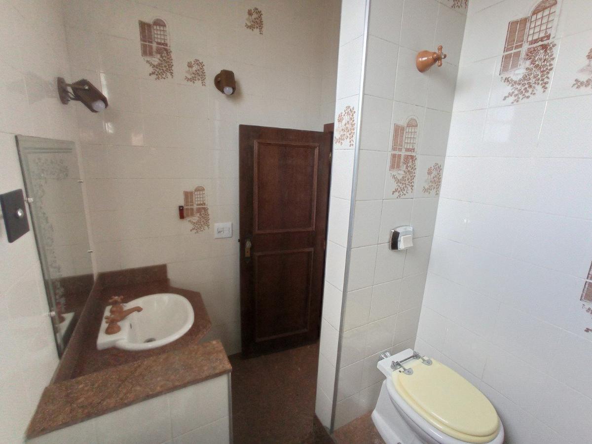 Casa, Santa Branca, 3 Quartos, 1 Vaga, 1 Suíte