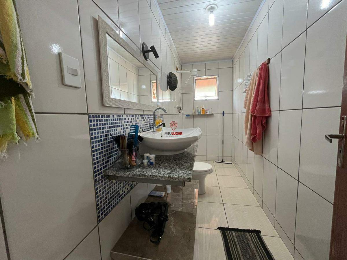 Casa, Santa Helena, 3 Quartos, 3 Vagas, 1 Suíte