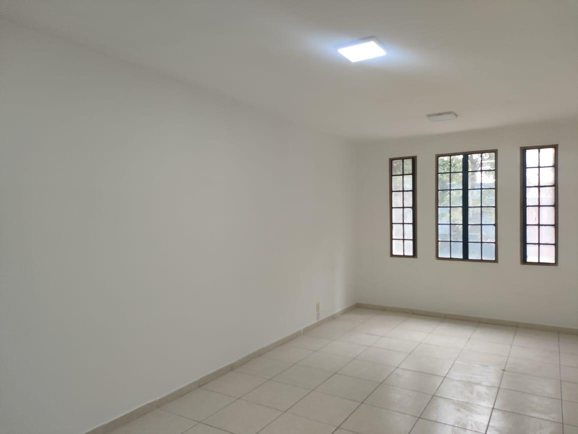 Sala, Centro