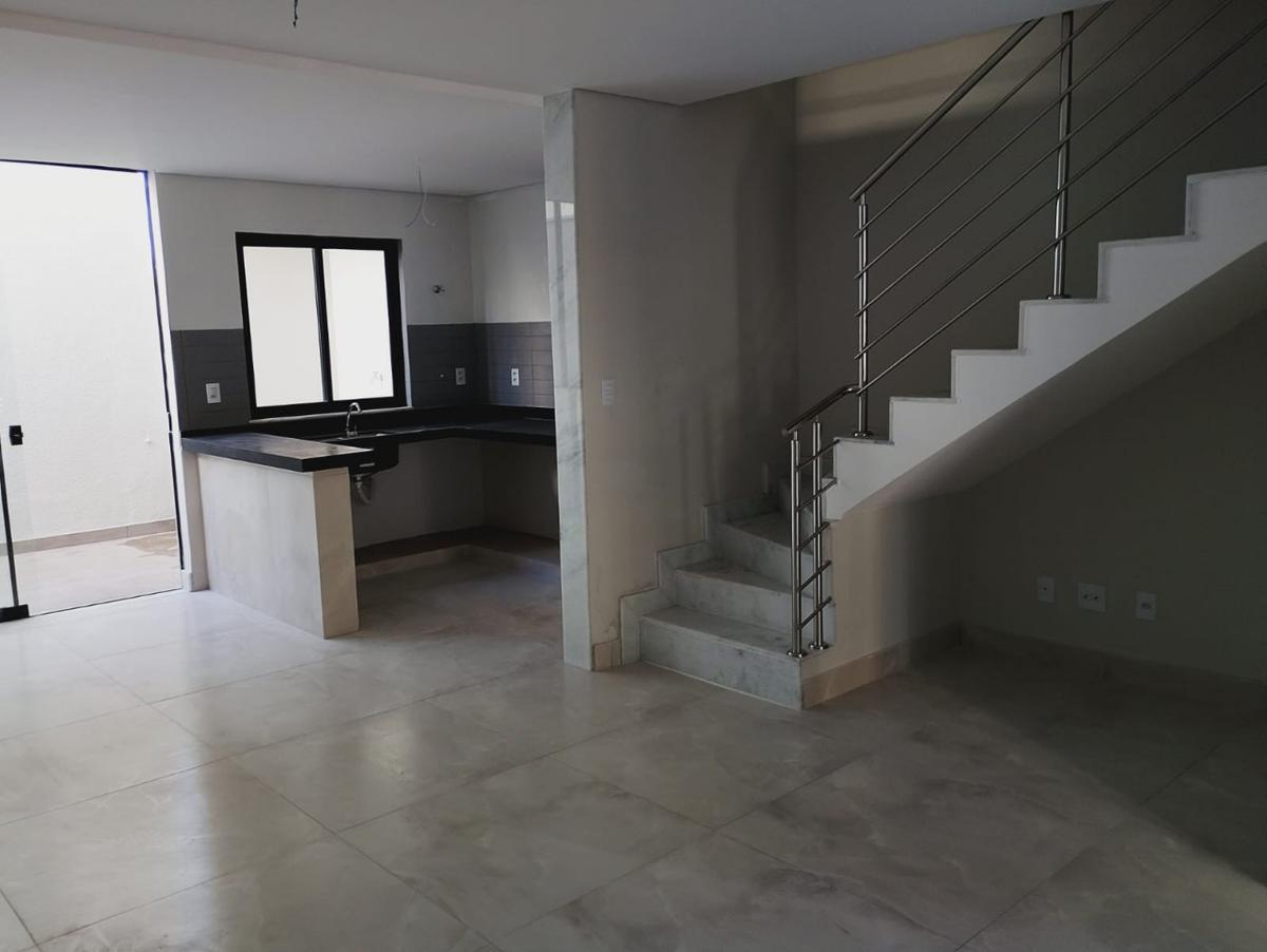 Casa, Itapoã, 3 Quartos, 2 Vagas, 1 Suíte