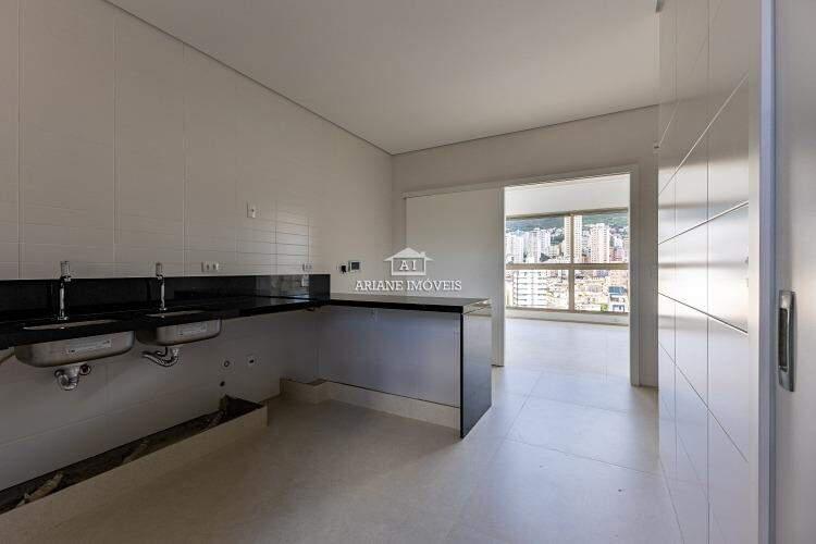 Apartamento, Cruzeiro, 4 Quartos, 4 Vagas, 2 Suítes