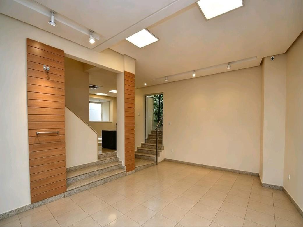 Casa Comercial, Funcionários, 5 Quartos