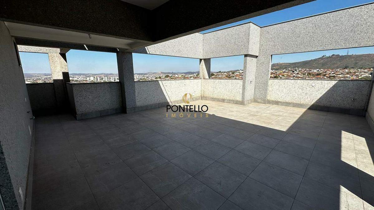 Cobertura, Nossa Senhora das Graças, 3 Quartos, 4 Vagas, 1 Suíte