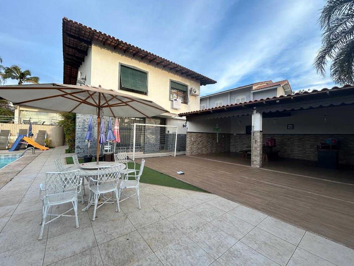 Casa, Bandeirantes (pampulha), 4 Quartos, 8 Vagas, 1 Suíte