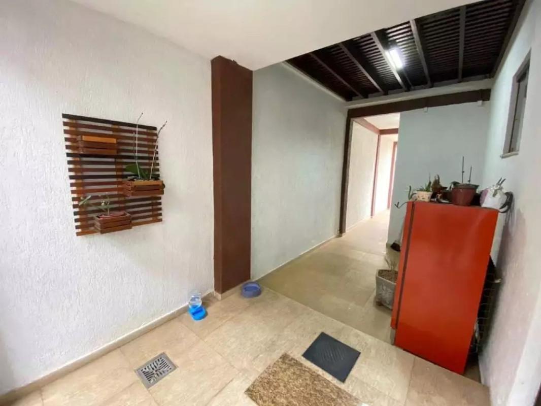 Casa, Teixeira Dias (barreiro), 3 Quartos, 3 Vagas, 1 Suíte