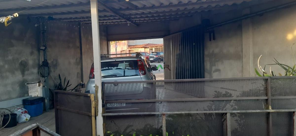 Casa, Parque Durval de Barros, 2 Quartos, 6 Vagas, 1 Suíte