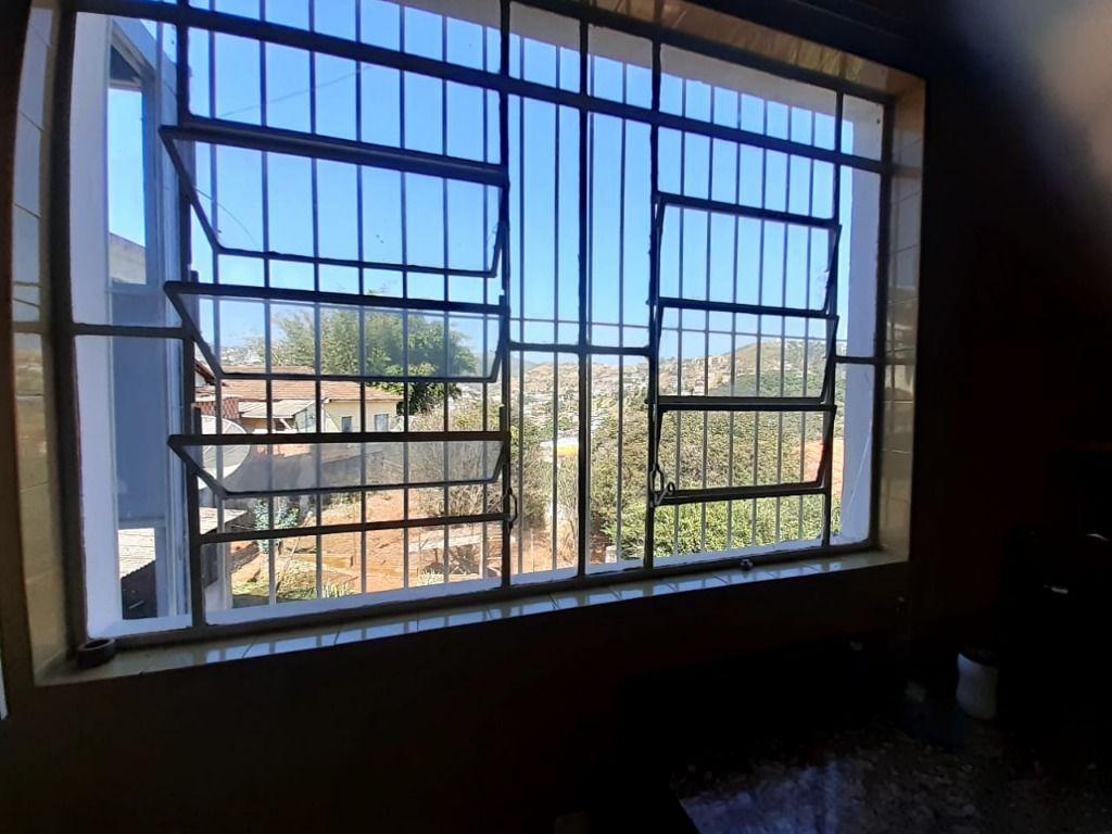 Casa, Centro, 3 Quartos, 3 Vagas, 1 Suíte