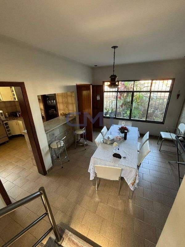 Casa, Sagrada Família, 5 Quartos, 3 Vagas, 2 Suítes