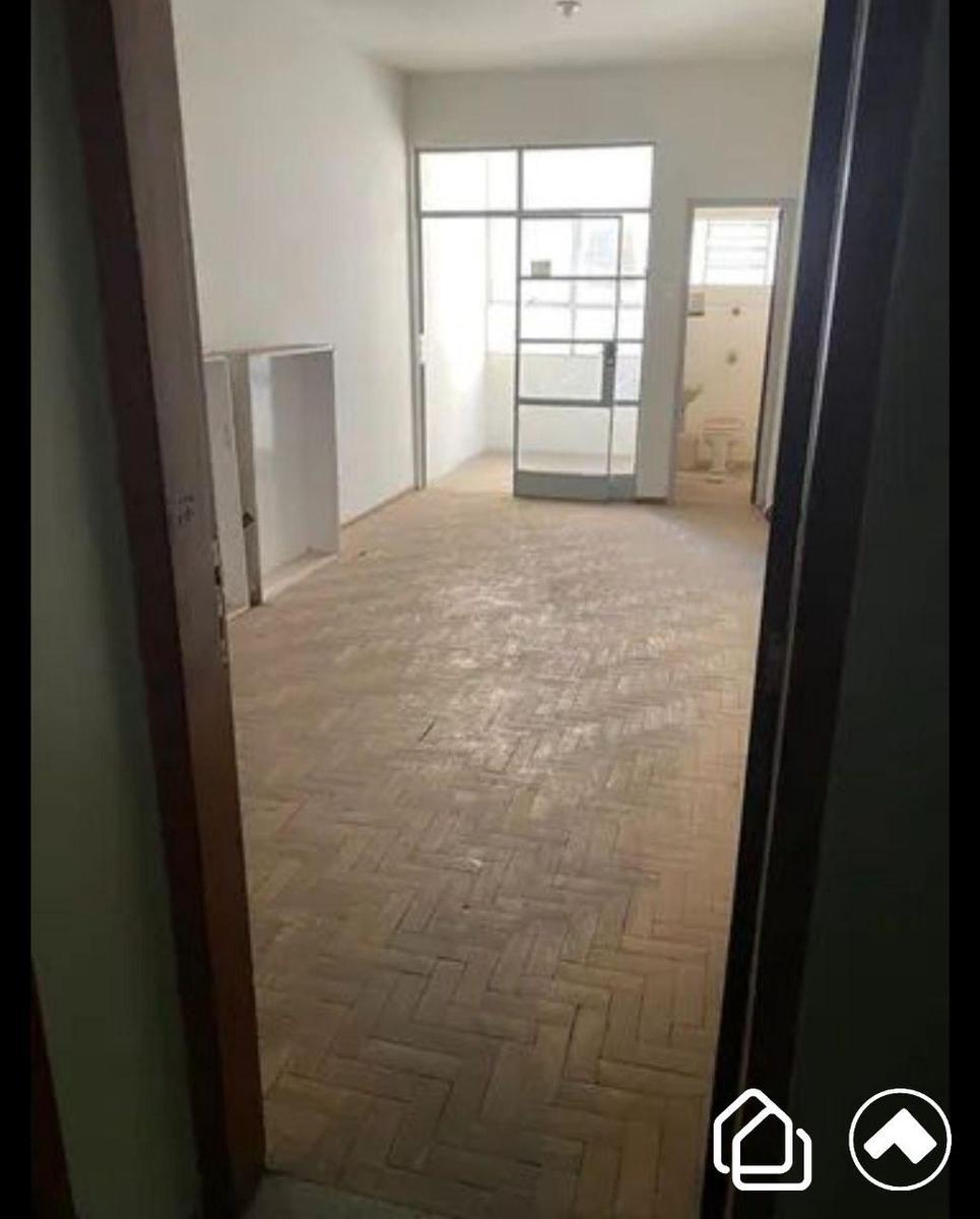 Sala, Centro