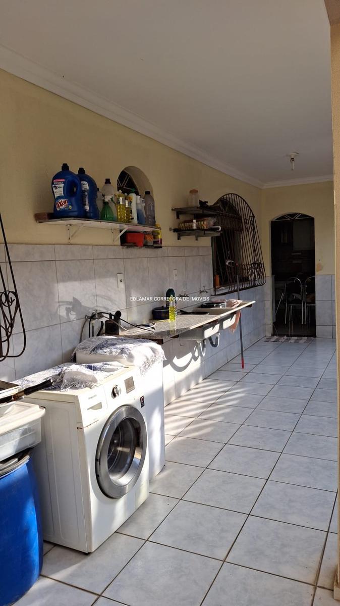 Casa, Industrial, 3 Quartos, 6 Vagas, 1 Suíte