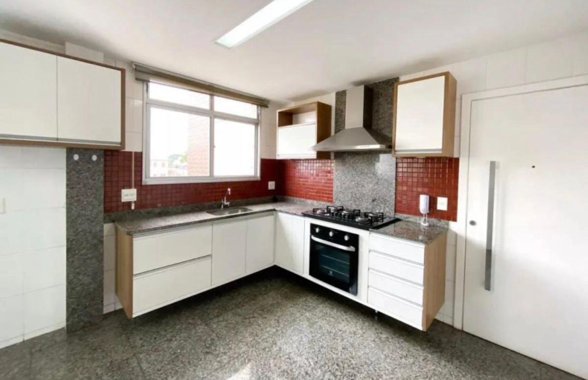 Apartamento, Sagrada Família, 4 Quartos, 2 Vagas, 1 Suíte