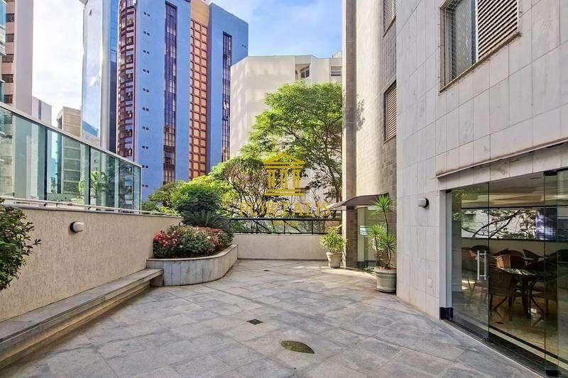 Apartamento, Funcionários, 4 Quartos, 2 Vagas, 1 Suíte