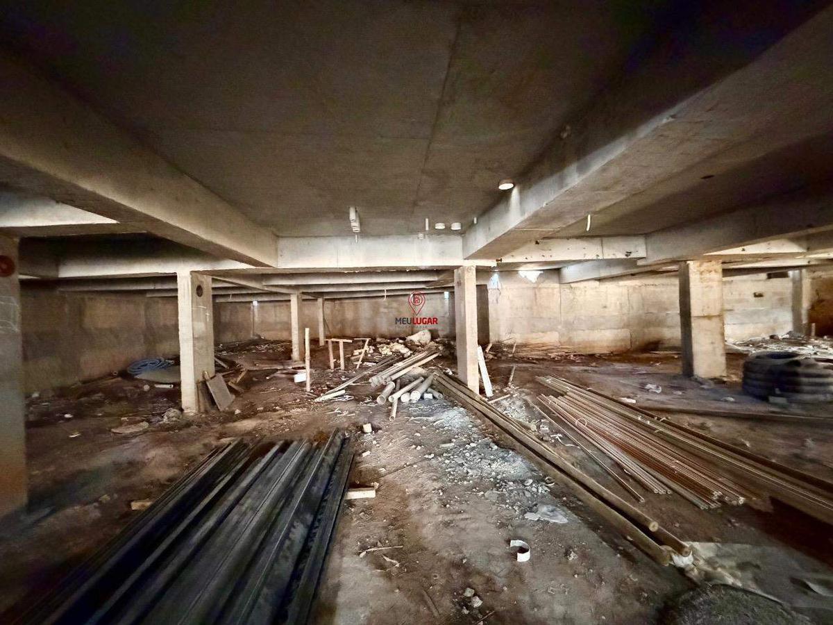 Apartamento, Barreiro, 3 Quartos, 2 Vagas, 1 Suíte