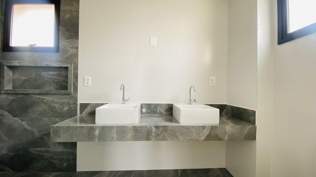 Apartamento, Castelo, 4 Quartos, 4 Vagas, 4 Suítes