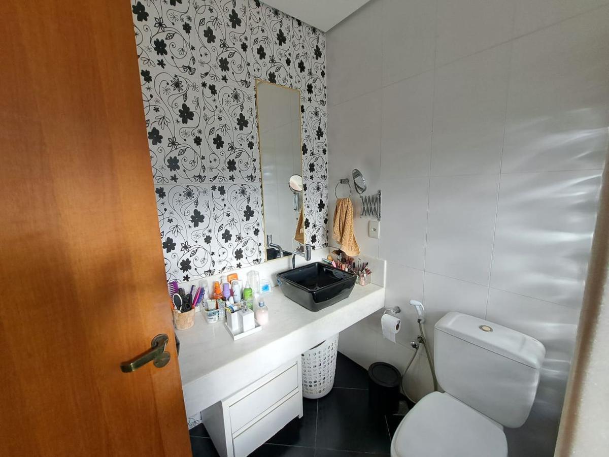 Casa, Santa Cruz, 3 Quartos, 3 Vagas, 1 Suíte