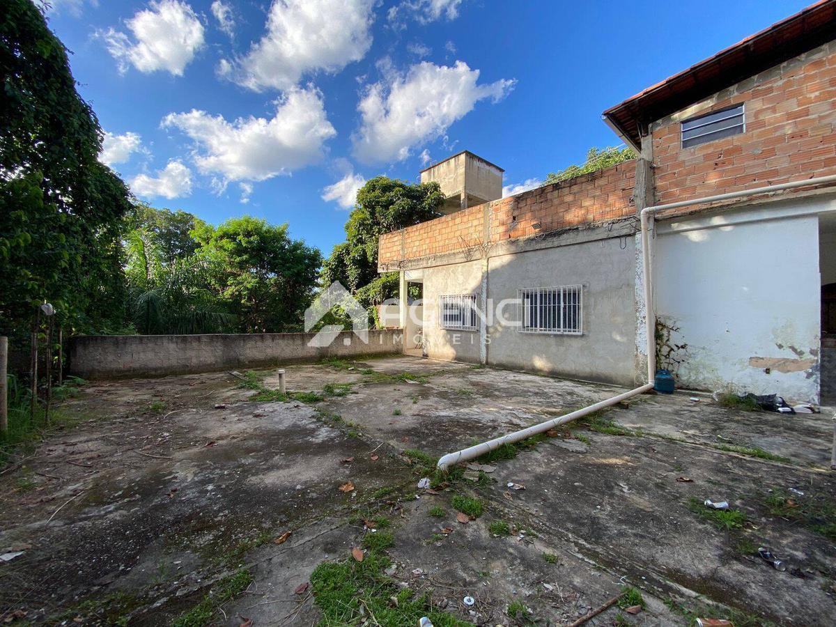 Lote, Camargos, 0 Quarto, 0 Vaga, 0 Suíte