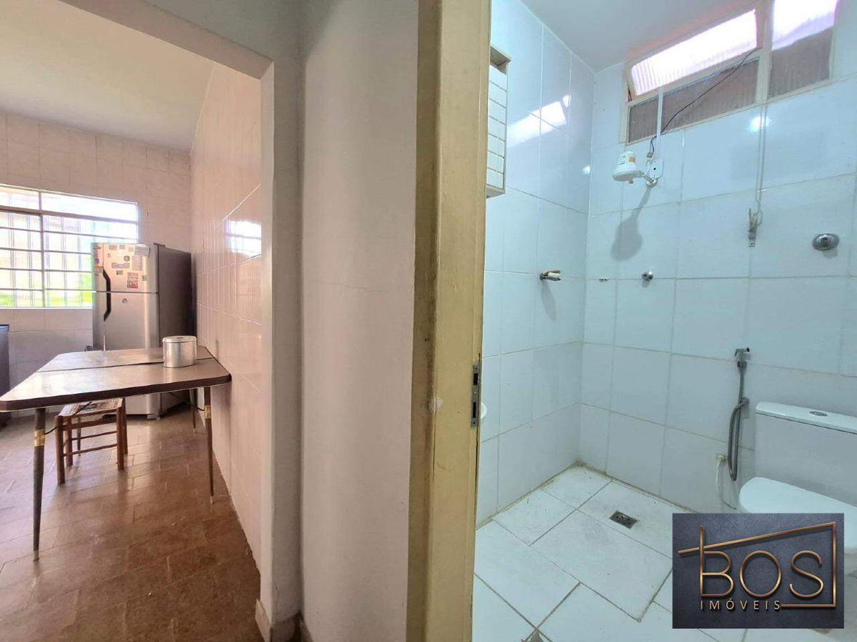 Casa, Esplanada, 3 Quartos, 2 Vagas, 1 Suíte