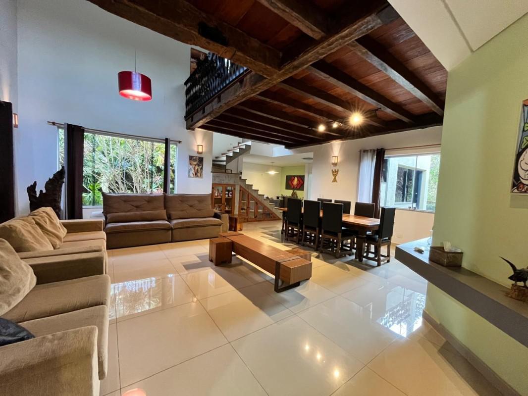 Casa, Serra dos Bandeirantes, 3 Quartos, 4 Vagas, 1 Suíte