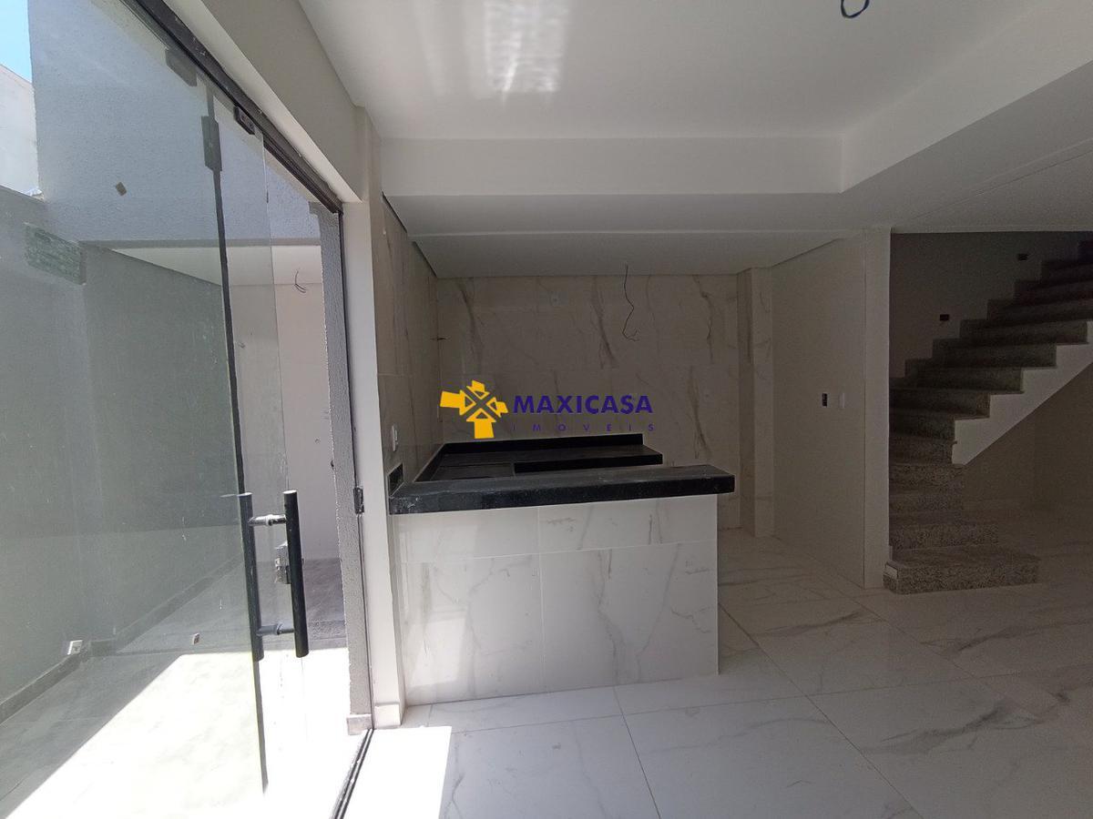 Casa, Santa Mônica, 3 Quartos, 2 Vagas, 1 Suíte