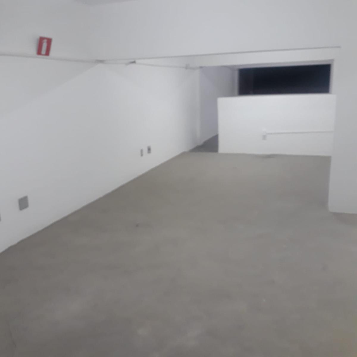 Loja, Centro, 1 Vaga