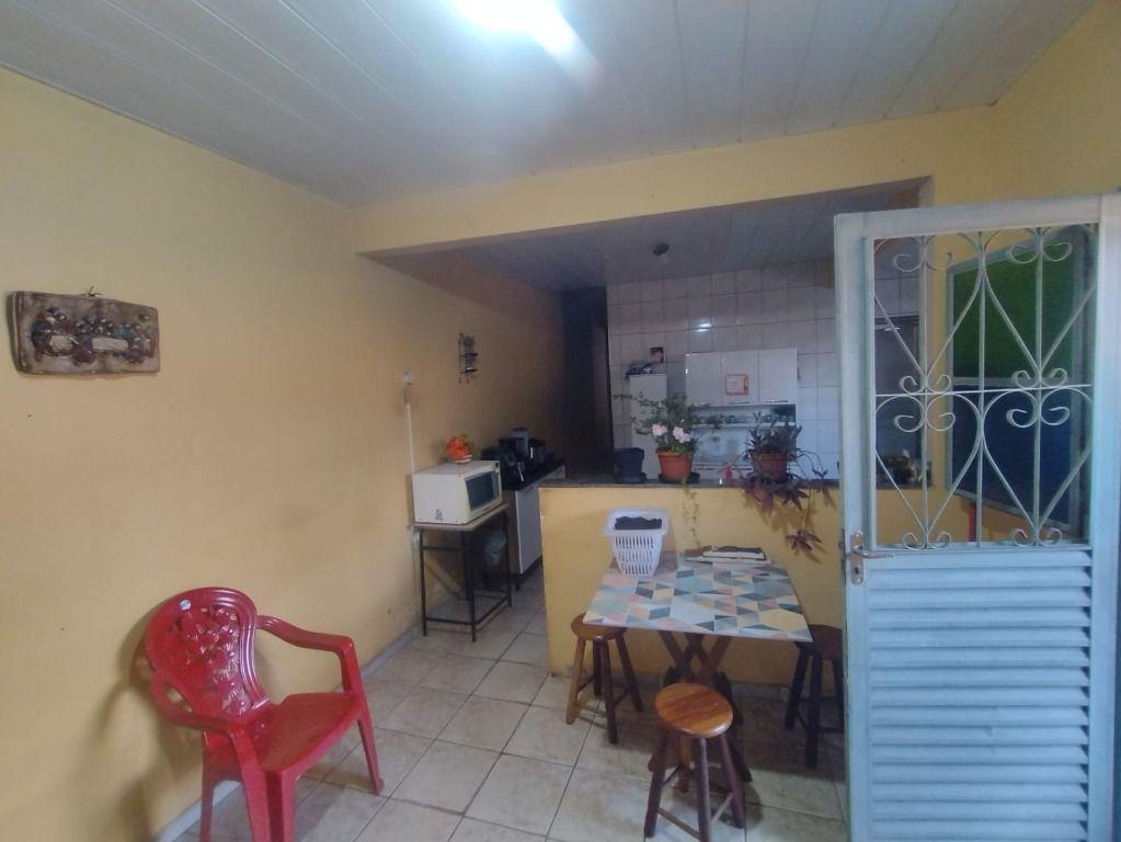 Casa, Centro, 4 Quartos, 2 Vagas, 1 Suíte