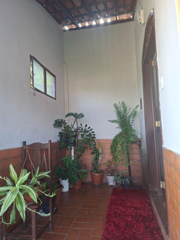 Casa, Centro, 4 Quartos, 0 Vaga