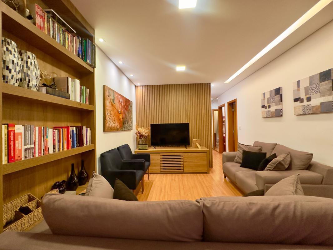 Apartamento, Castelo, 3 Quartos, 2 Vagas, 1 Suíte