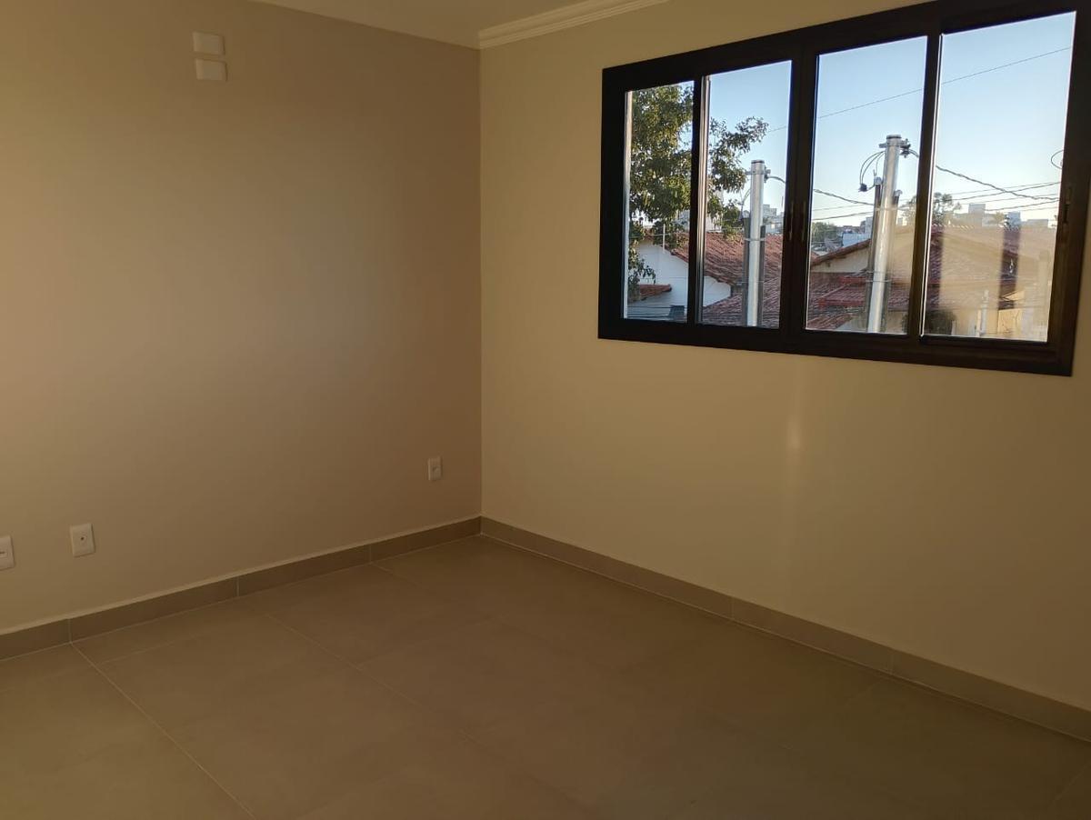 Casa, Itapoã, 3 Quartos, 2 Vagas, 1 Suíte