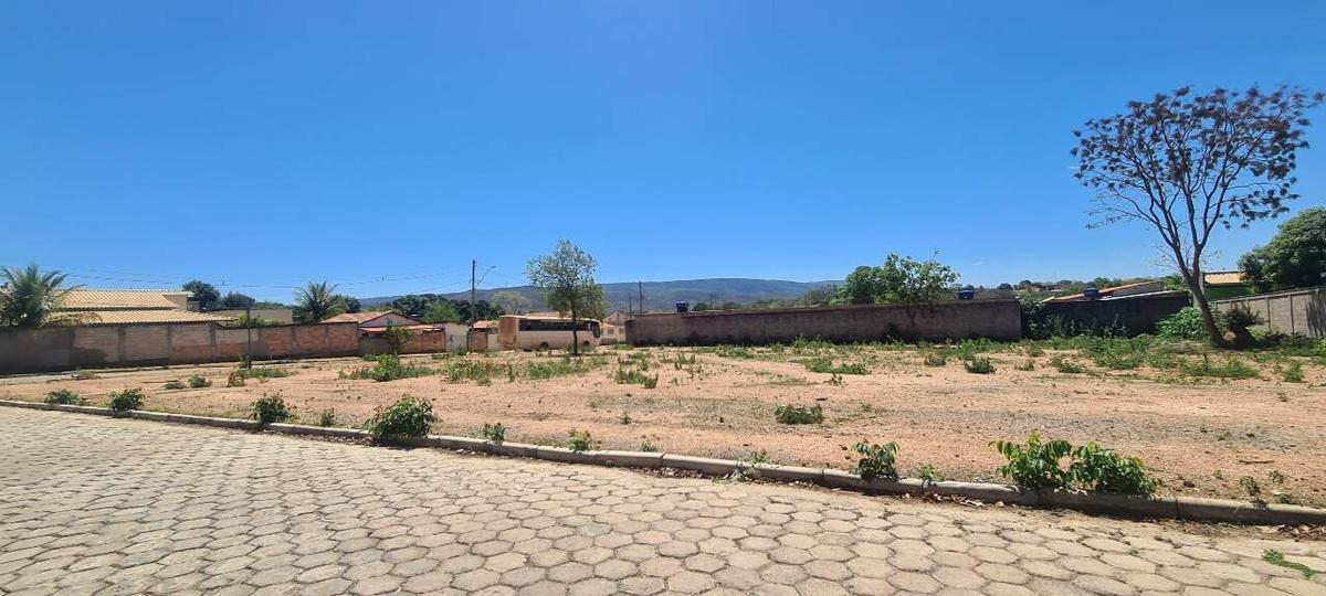 Lote, Centro, 0 Quarto, 0 Vaga